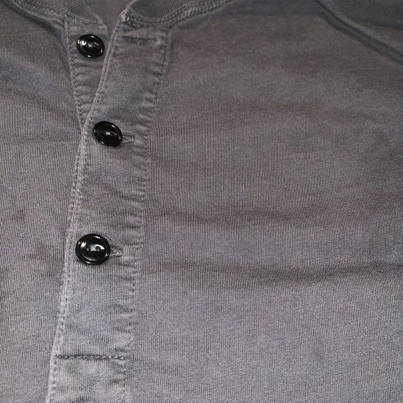 Gently Loved 100% Cotton Broken In T-Shirt by J Crew - Picture 4 of 8